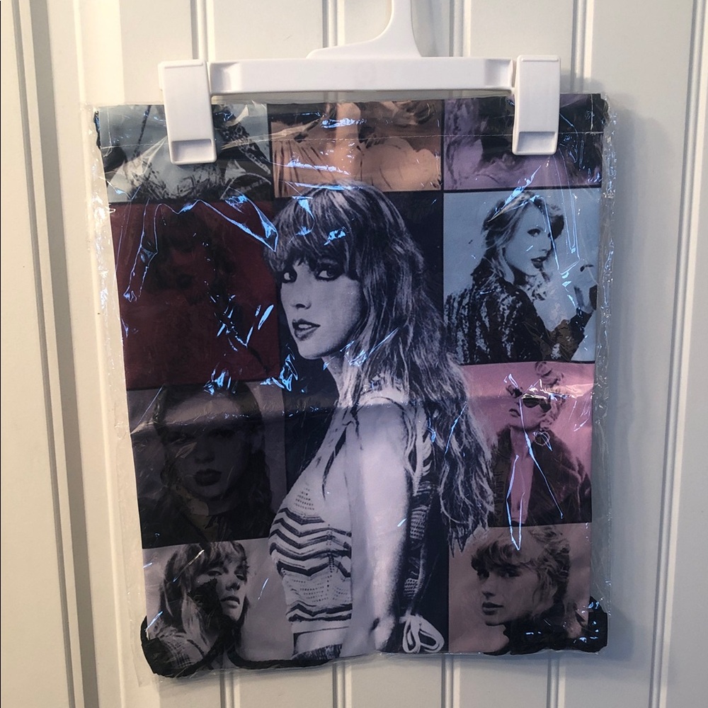 Graphic Photo drawstring bag — Black, Pink, Purple (new in bag)